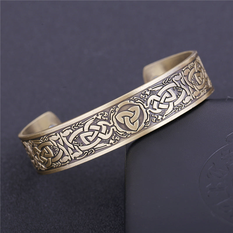 Totem Irish lucky knot bracelet